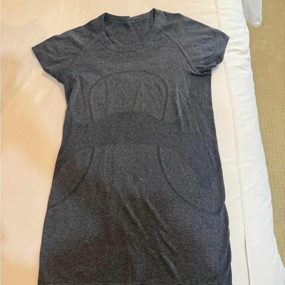 Lululemon Gray Top